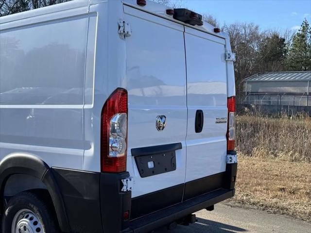 2026 Ram ProMaster Cargo Van Tradesman Low Roof 136" WB w/Pass Seat