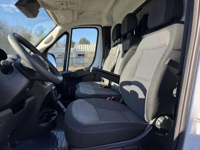 2026 Ram ProMaster Cargo Van Tradesman Low Roof 136" WB w/Pass Seat