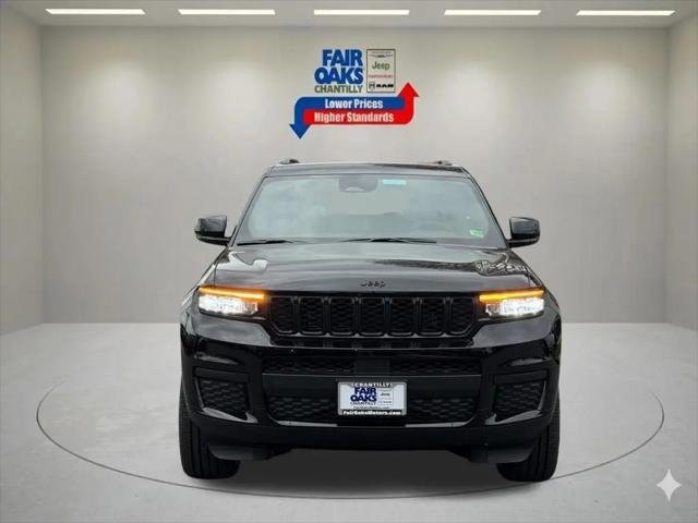 2025 Jeep Grand Cherokee L Altitude 4x4