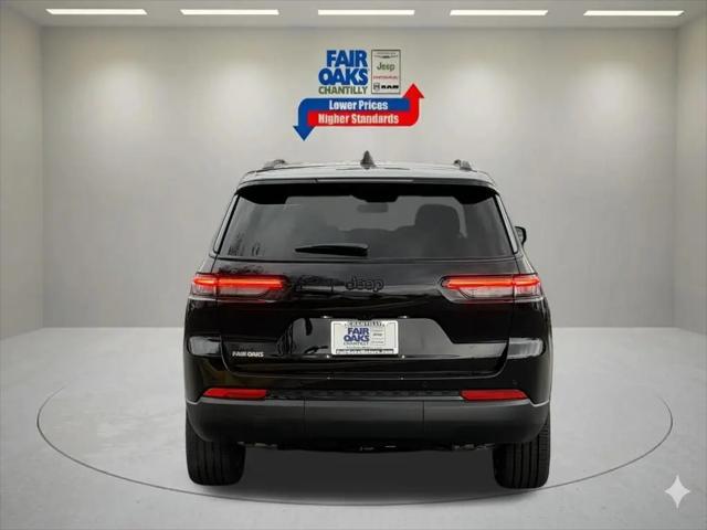 2025 Jeep Grand Cherokee L Altitude 4x4