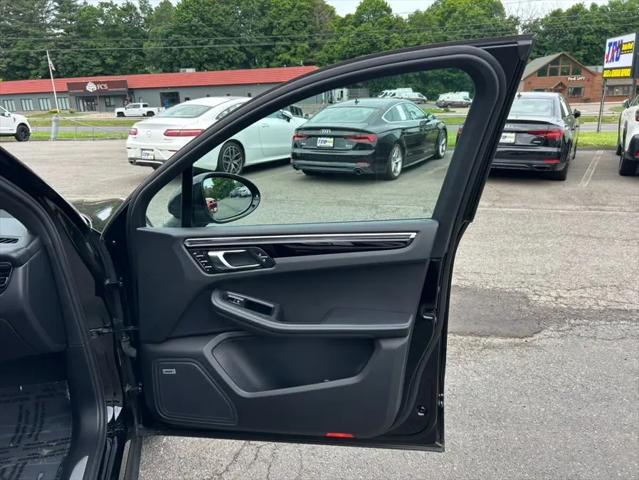 2020 Porsche Macan S
