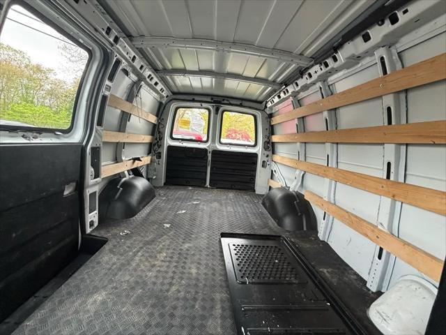 2019 GMC Savana 2500 Work Van