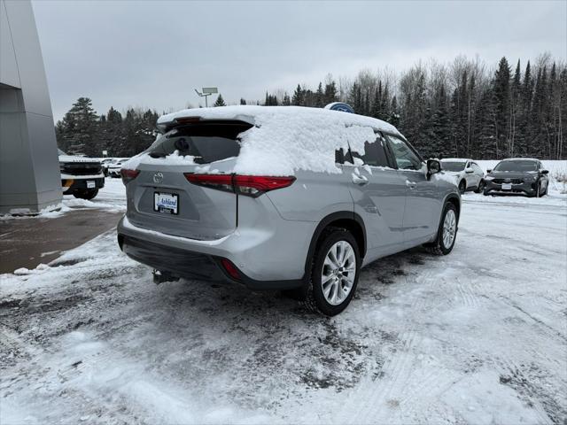 2022 Toyota Highlander Limited