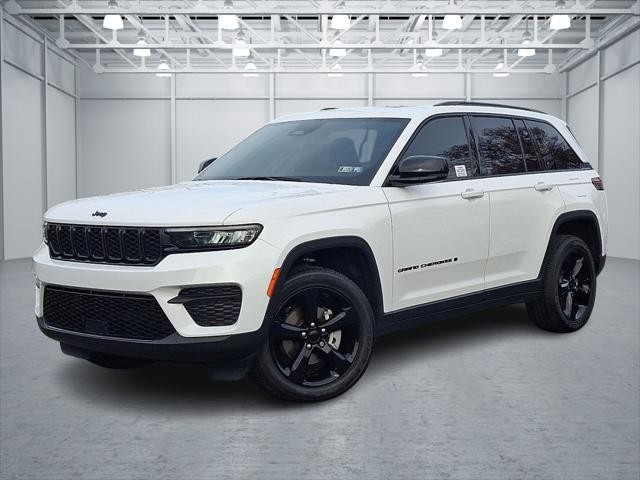 2023 Jeep Grand Cherokee Altitude 4x4 2023 Jeep Grand Cherokee Altitude 4x4
