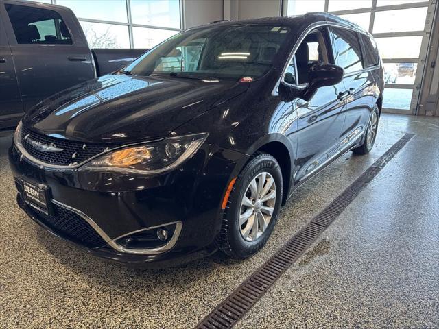 2018 Chrysler Pacifica Touring L Plus 2018 Chrysler Pacifica Touring L Plus