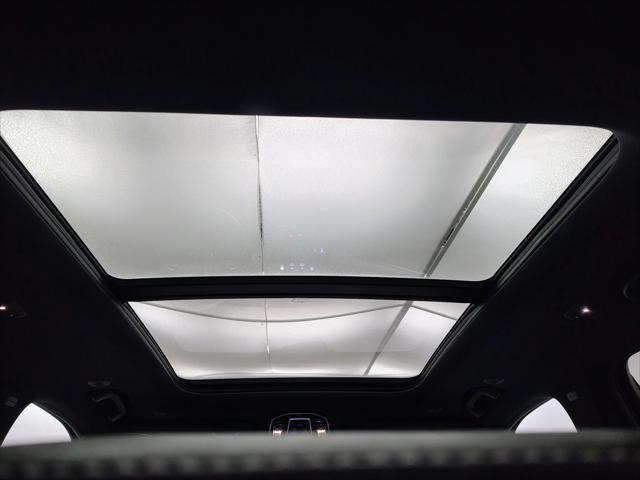 2022 Jeep Grand Cherokee Overland 4x4 2022 Jeep Grand Cherokee Overland 4x4