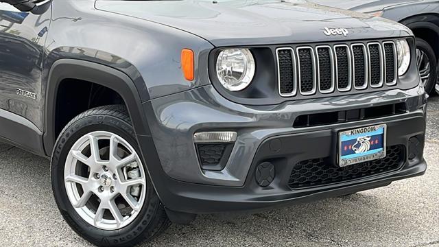 2023 Jeep Renegade Latitude 4x4 2023 Jeep Renegade Latitude 4x4