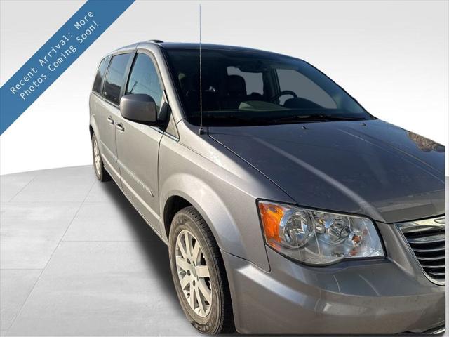 2014 Chrysler Town and Country Touring 2014 Chrysler Town and Country Touring