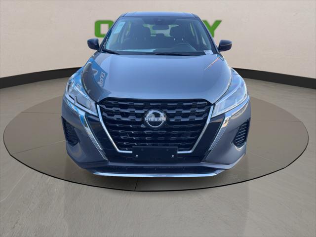 2024 Nissan Kicks S Xtronic CVT