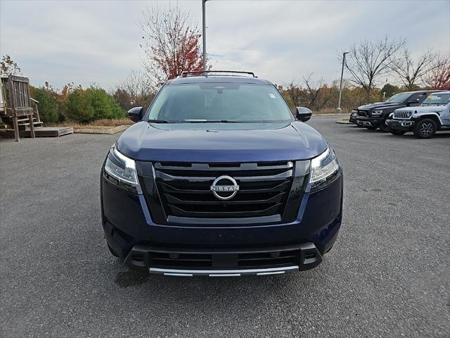 2023 Nissan Pathfinder SL 4WD 2023 Nissan Pathfinder SL 4WD