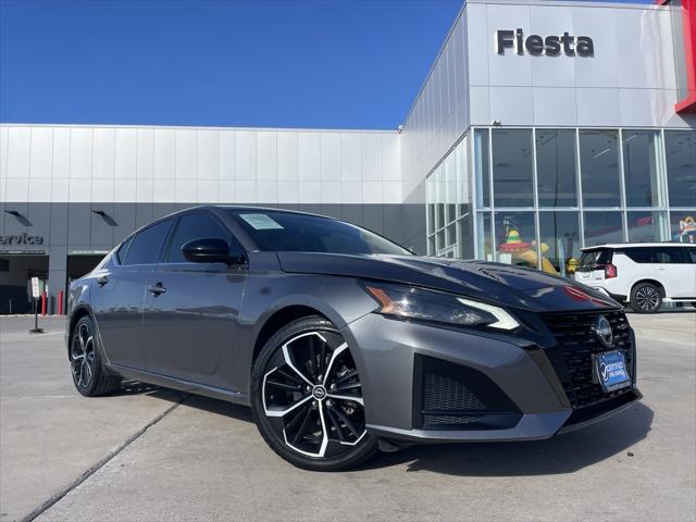 2023 Nissan Altima SR FWD