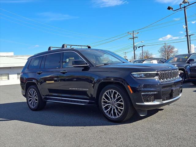 2023 Jeep Grand Cherokee L Summit Reserve 4x4 2023 Jeep Grand Cherokee L Summit Reserve 4x4