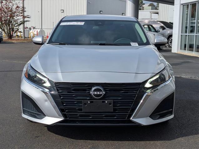 2023 Nissan Altima SV FWD