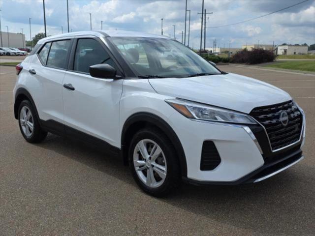2023 Nissan Kicks S Xtronic CVT