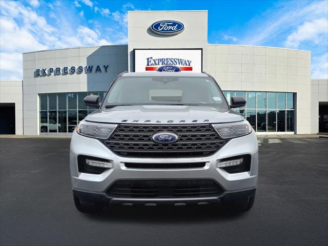 2022 Ford Explorer XLT 2022 Ford Explorer XLT