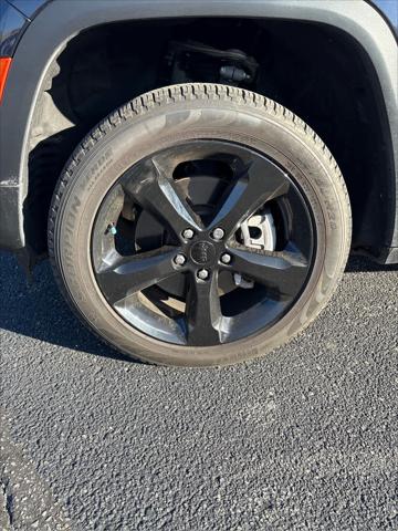 2023 Jeep Grand Cherokee L Limited 4x4 2023 Jeep Grand Cherokee L Limited 4x4