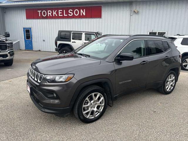 2022 Jeep Compass Latitude Lux 4x4 2022 Jeep Compass Latitude Lux 4x4