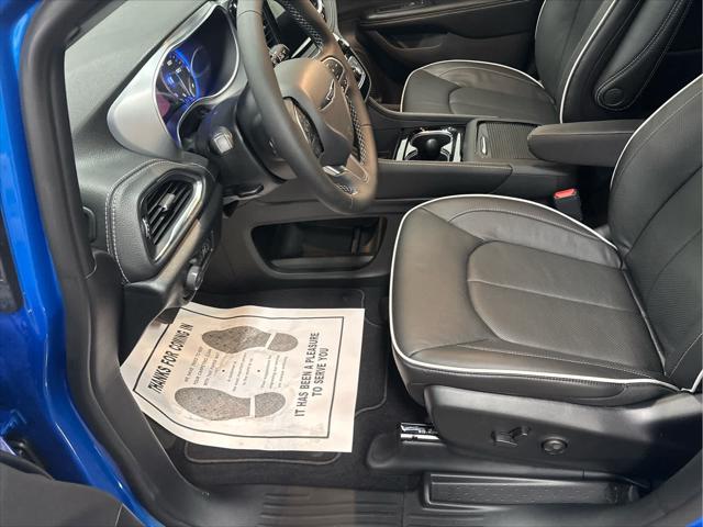 New 2026 Chrysler Pacifica For Sale in Wilmington, OH