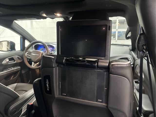 New 2026 Chrysler Pacifica For Sale in Wilmington, OH