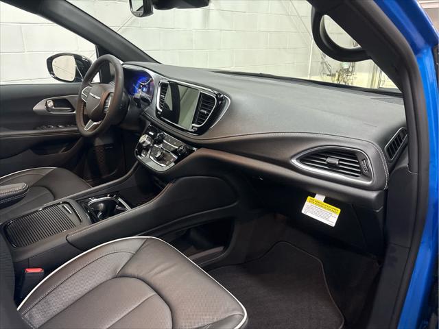 New 2026 Chrysler Pacifica For Sale in Wilmington, OH