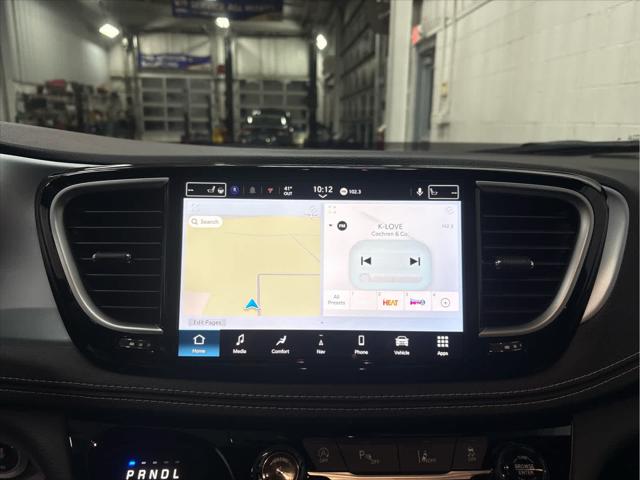 New 2026 Chrysler Pacifica For Sale in Wilmington, OH