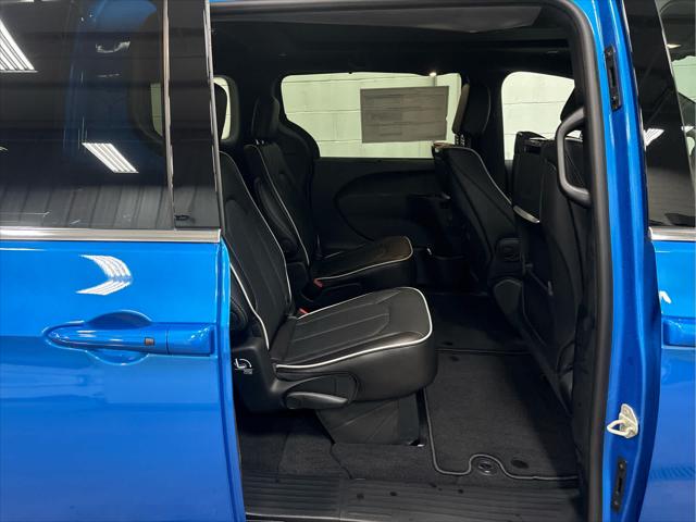 New 2026 Chrysler Pacifica For Sale in Wilmington, OH