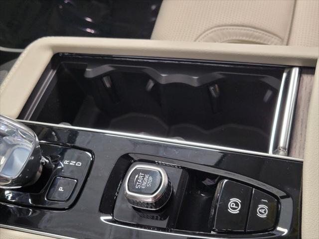 2026 Volvo XC90 B6 Ultra 7-Seater
