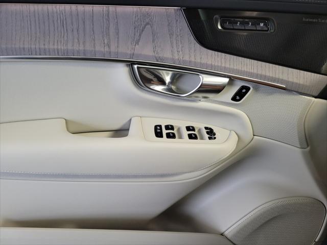 2026 Volvo XC90 B6 Ultra 7-Seater