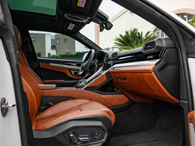 2024 Lamborghini Urus S