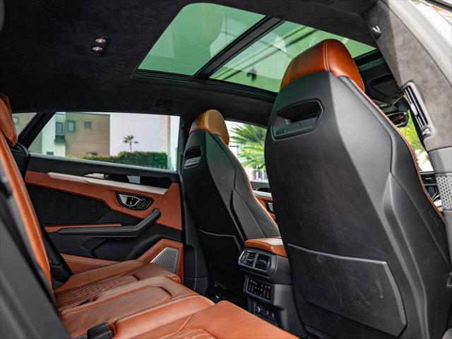 2024 Lamborghini Urus S