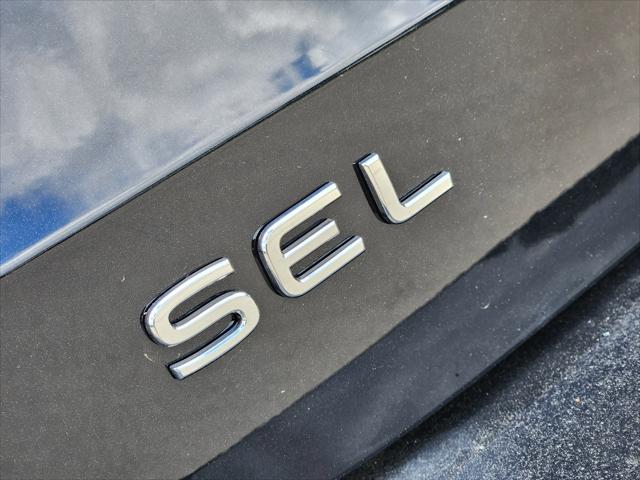 2026 Volkswagen Taos SEL