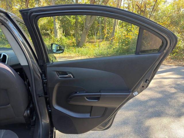 2019 Chevrolet Sonic LT Auto