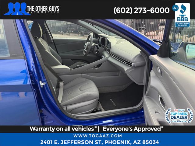 2024 Hyundai Elantra SE