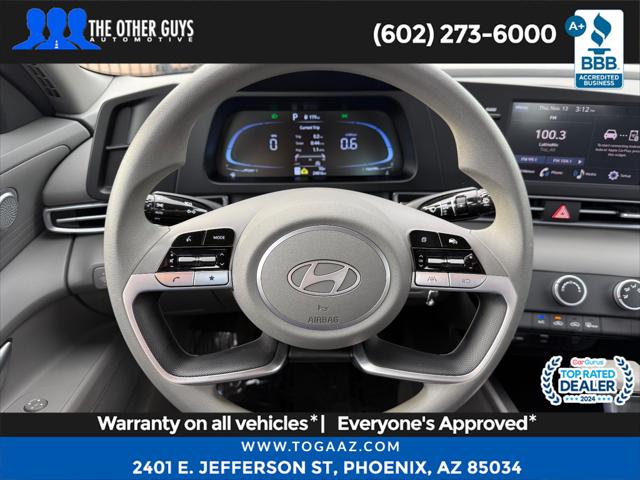 2024 Hyundai Elantra SE