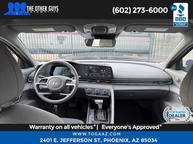 2024 Hyundai Elantra SE