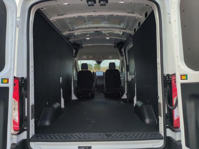 2026 Ford Transit Cargo Van T-250 148 Med Rf 9150 GVWR RWD