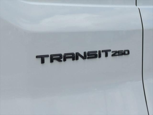 2026 Ford Transit Cargo Van T-250 148 Med Rf 9150 GVWR RWD