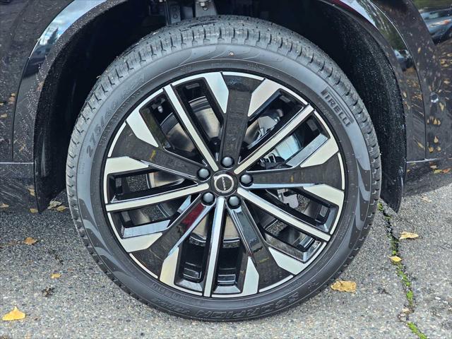 2026 Volvo XC90 Ultra, B6 AWD Gas (mild hybrid), Gasoline, Bright, 6 Seats