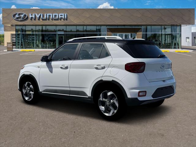 2026 Hyundai Venue SEL w/Two-Tone Roof