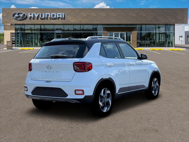 2026 Hyundai Venue SEL w/Two-Tone Roof