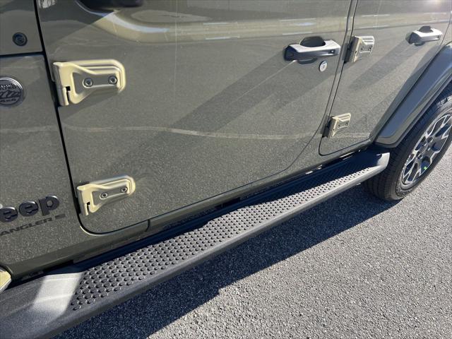 2026 Jeep Wrangler 4-Door Sahara 4x4