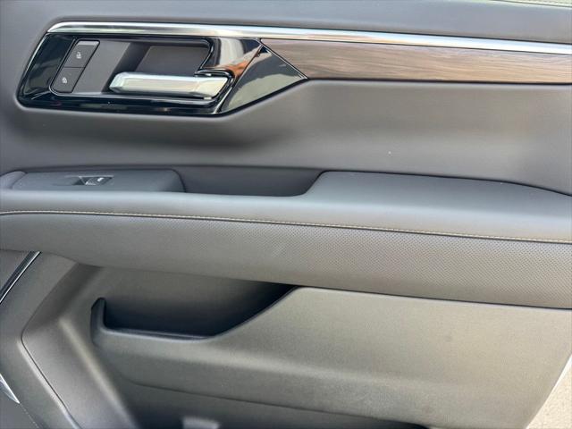2026 Chevrolet Suburban Premier, 4WD