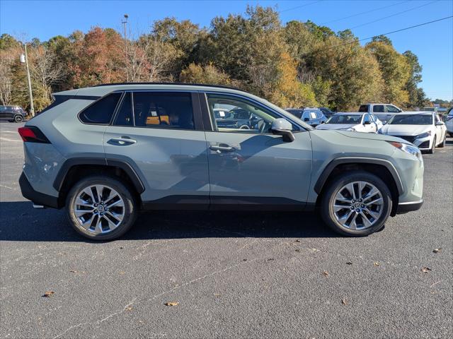 2020 Toyota RAV4 XLE Premium