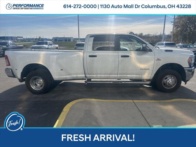 2022 RAM 3500 Big Horn Crew Cab 4x4 8 Box 2022 RAM 3500 Big Horn Crew Cab 4x4 8 Box