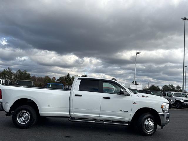 2022 RAM 3500 Big Horn Crew Cab 4x4 8 Box