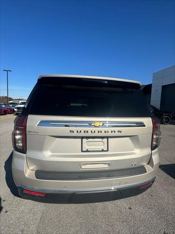 2022 Chevrolet Suburban 4WD LT