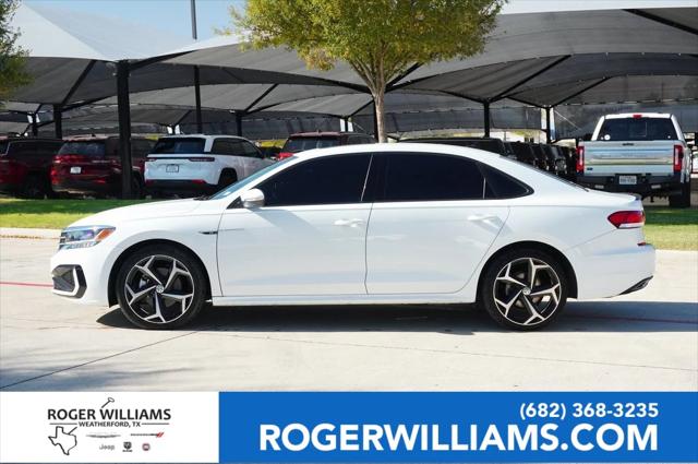 2022 Volkswagen Passat 2.0T R-Line 2022 Volkswagen Passat 2.0T R-Line