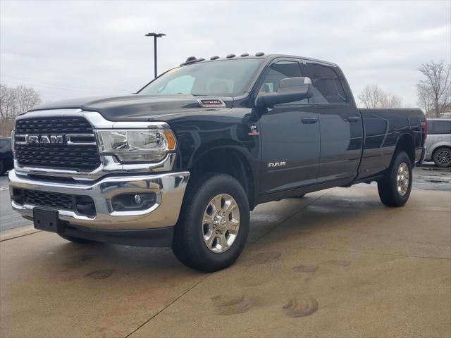 2022 RAM 3500 Big Horn Crew Cab 4x4 8 Box