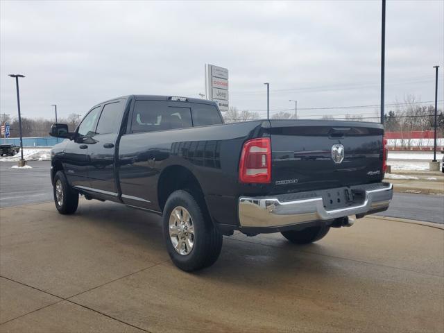 2022 RAM 3500 Big Horn Crew Cab 4x4 8 Box