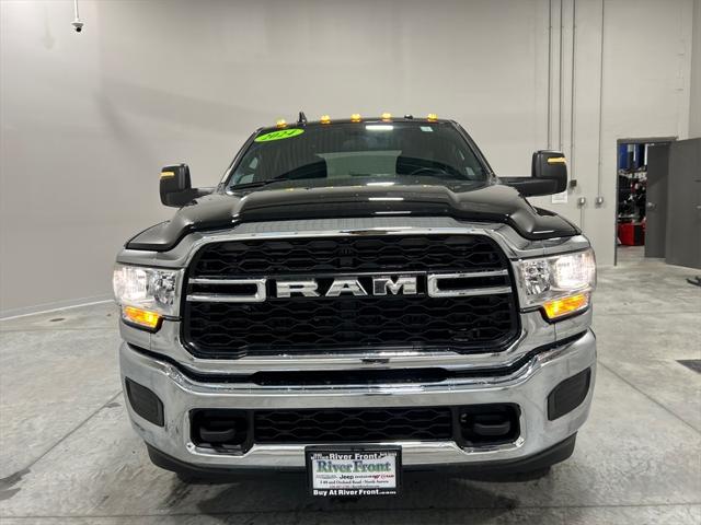 2024 RAM 3500 Tradesman Crew Cab 4x4 8 Box 2024 RAM 3500 Tradesman Crew Cab 4x4 8 Box